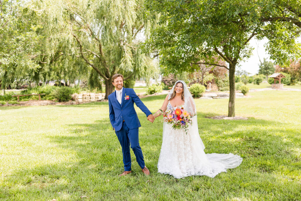 Outdoor bridal portraits in Wichita Kansas at Prairie Hill Vineyard