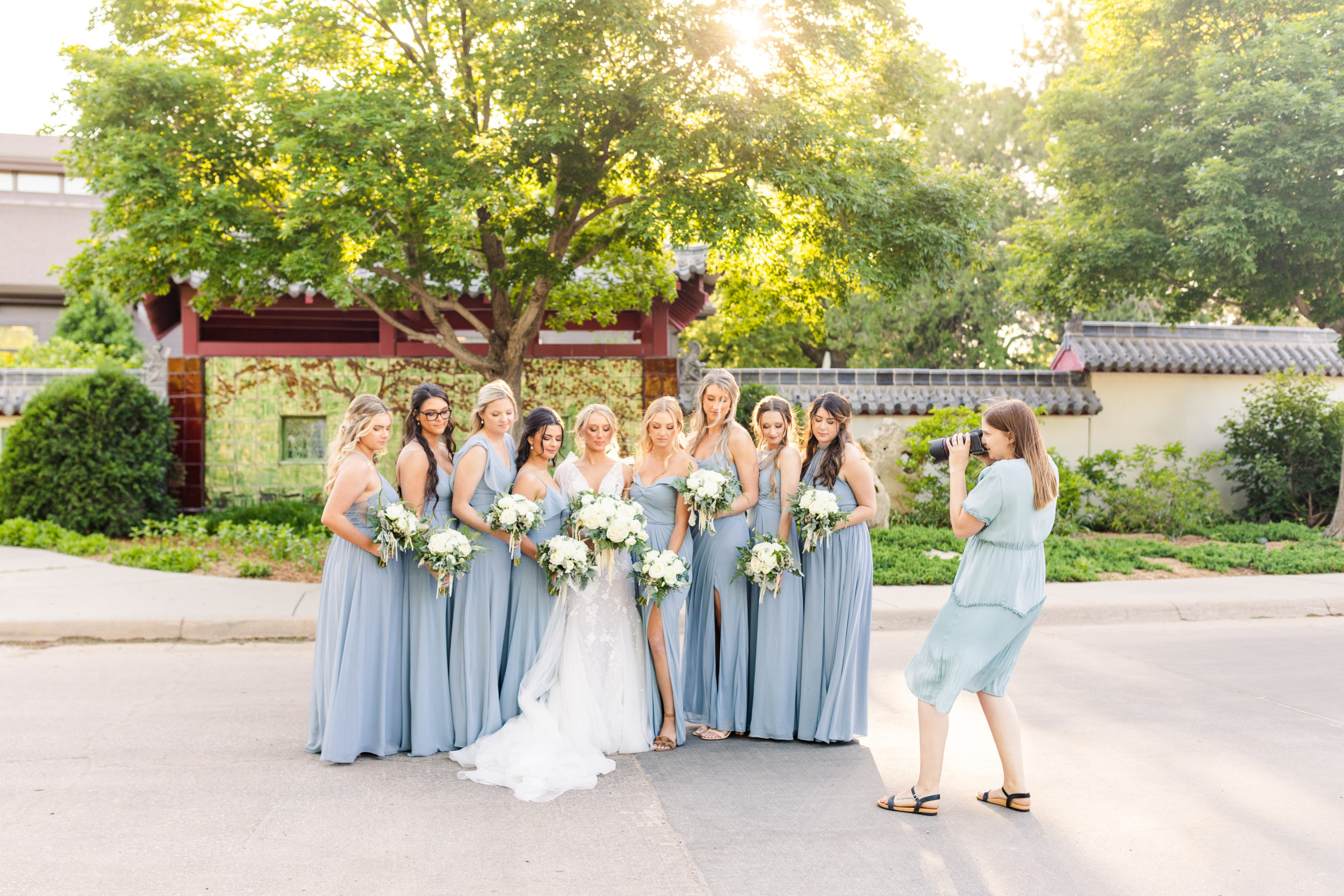 what it is like working with a professional wedding photographer