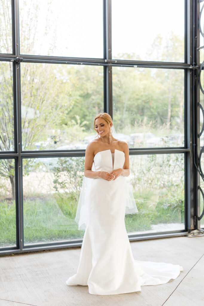 How to have a great wedding dress shopping experience